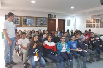 Foto - Visita dos alunos do Sétimo Ano